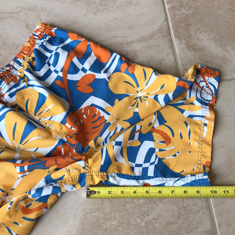 First wave swim short - Picture 12 of 15